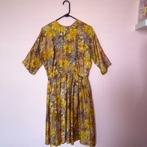 Vintage 1950s Handmade Floral Dolman Sleeve Dress